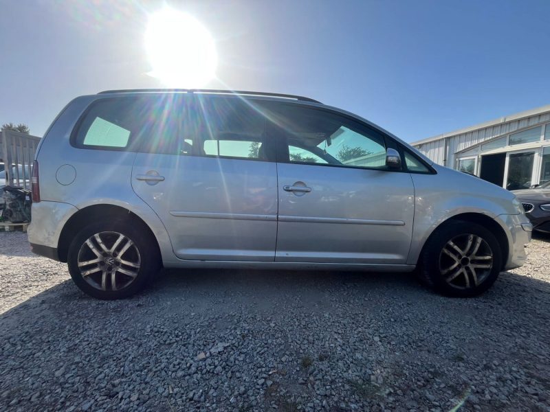 Volkswagen Touran 1.9 TDI 105 Ch 7 Place 