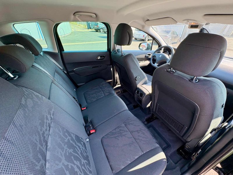 PEUGEOT 3008 1.6 HDI 16V 112 STYLE  2012