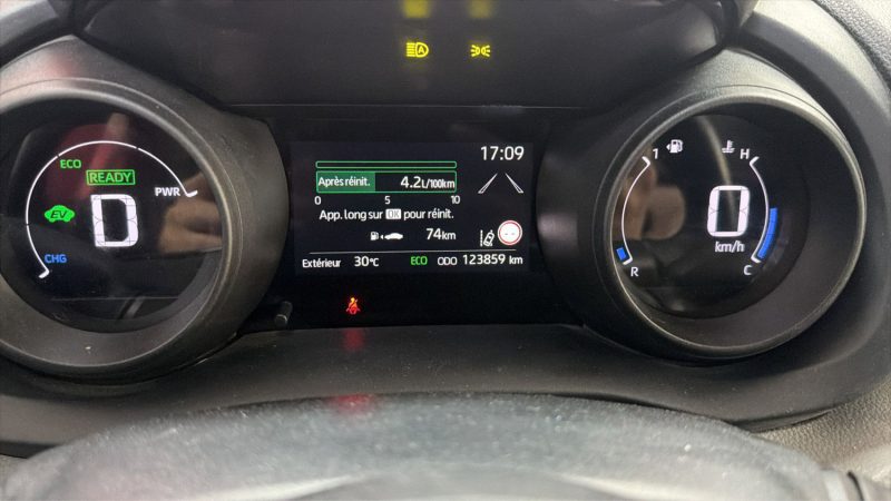 TOYOTA YARIS CROSS SUV 116cv DYNAMIC AUTO 2022/1 ERE MAIN/TVA RECUPERABLE