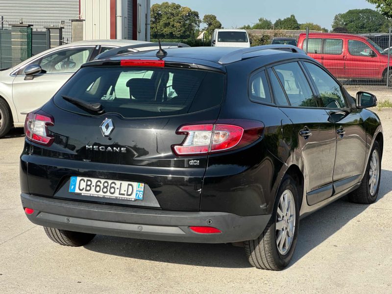 RENAULT MEGANEIII 1.5 DCI  AUTHENTIQUE PHASE 2 2012