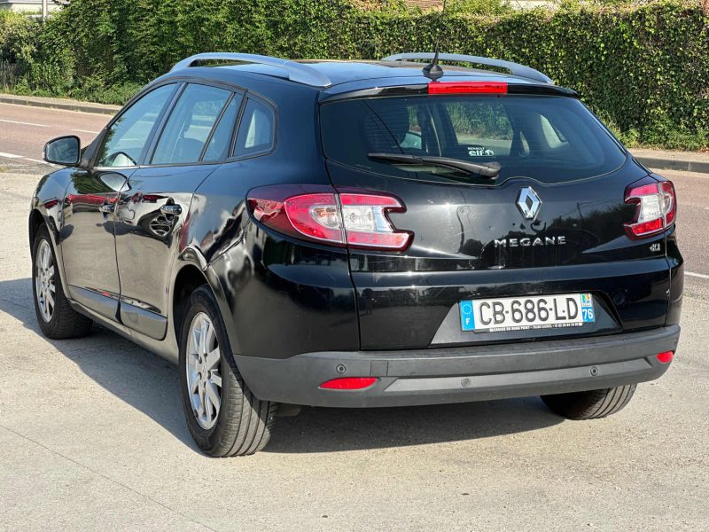 RENAULT MEGANEIII 1.5 DCI  AUTHENTIQUE PHASE 2 2012