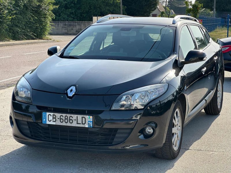 RENAULT MEGANEIII 1.5 DCI  AUTHENTIQUE PHASE 2 2012