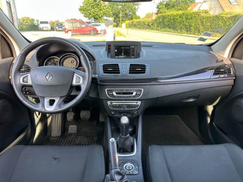 RENAULT MEGANEIII 1.5 DCI  AUTHENTIQUE PHASE 2 2012