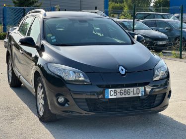 RENAULT MEGANEIII 1.5 DCI  AUTHENTIQUE PHASE 2 2012