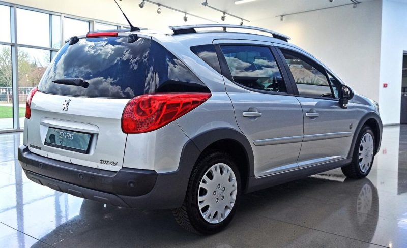 PEUGEOT 207 SW OUTDOOR 1.6 HDI  1ER MAIN GARANTIE 6MOIS