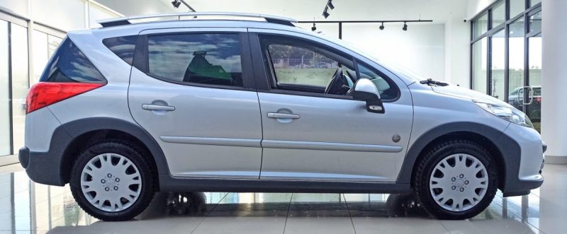 PEUGEOT 207 SW OUTDOOR 1.6 HDI  1ER MAIN GARANTIE 6MOIS