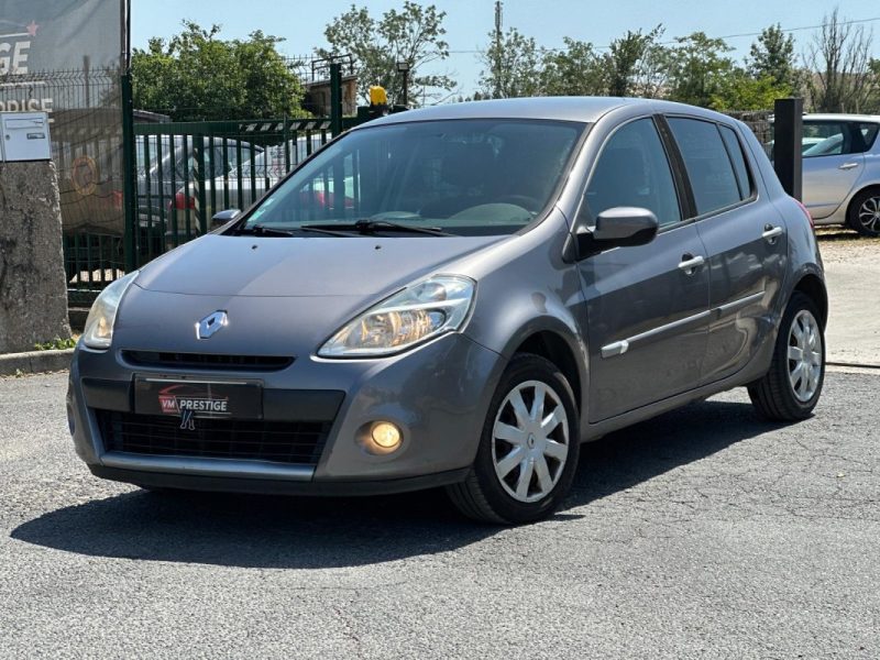 CLIO 3 DYNAMIQUE 1.5 DCI 70 CV / CLIM / Paiement 4X ou 10X Possible