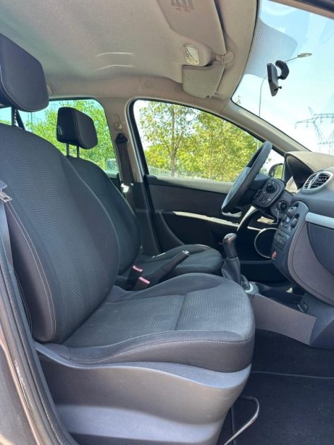 CLIO 3 DYNAMIQUE 1.5 DCI 70 CV / CLIM / Paiement 4X ou 10X Possible