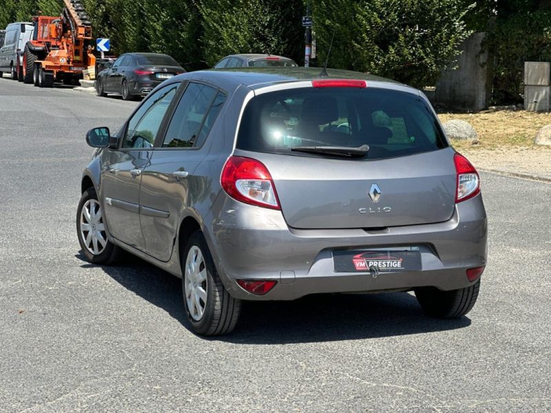 CLIO 3 DYNAMIQUE 1.5 DCI 70 CV / CLIM / Paiement 4X ou 10X Possible