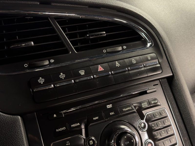 PEUGEOT 5008 1.6 Hdi 112 Cv BOITE AUTOMATIQUE TOIT PANORAMIQUE ECRAN DVD GPS CRIT AIR 2 
