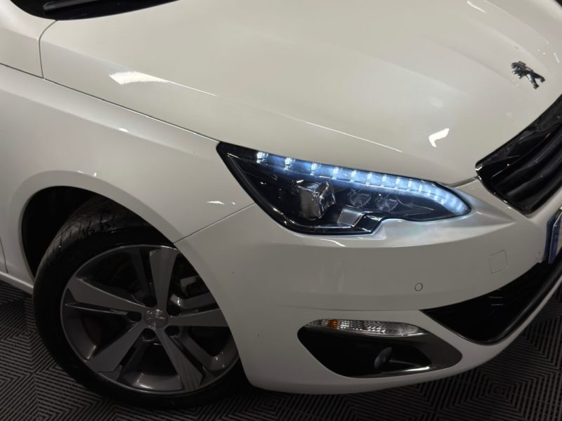 PEUGEOT 308 II ALLURE 1.2 TURBO 130 Cv 59 900 Kms GPS TACTILE CAMERA BVM6 CRIT AIR 1 - GARANTIE 1 AN