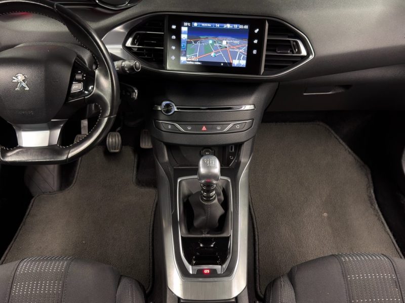 PEUGEOT 308 II ALLURE 1.2 TURBO 130 Cv 59 900 Kms GPS TACTILE CAMERA BVM6 CRIT AIR 1 - GARANTIE 1 AN