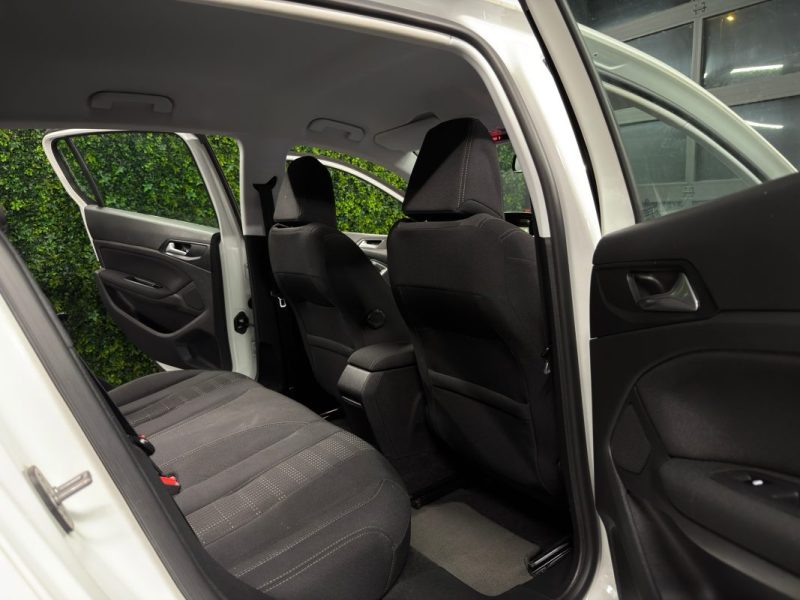 PEUGEOT 308 II ALLURE 1.2 TURBO 130 Cv 59 900 Kms GPS TACTILE CAMERA BVM6 CRIT AIR 1 - GARANTIE 1 AN