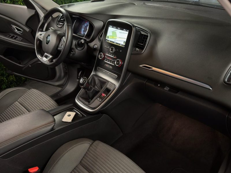RENAULT SCENIC 4 IV BUSINESS 1.5 DCI 110 Cv 5 PLACES / ECRAN TACTILE GPS BVM6 - GARANTIE 1 AN