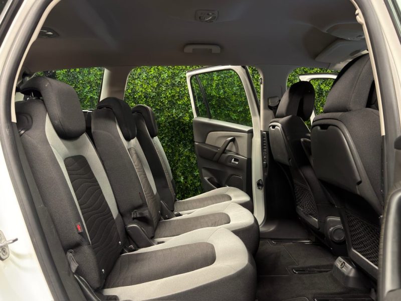 CITROEN C4 PICASSO GRAND II 1.6 E HDI 115 Cv BOITE AUTOMATIQUE / 7 PLACES GPS CAMERA - GARANTIE 1 AN