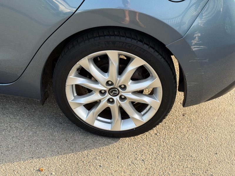 Mazda 3 2.2L Skyactiv-D 150ch Dynamique  - Clim - GPS - Révisée & Garantie 6 mois