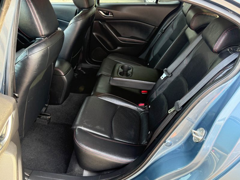 Mazda 3 2.2L Skyactiv-D 150ch Dynamique  - Clim - GPS - Révisée & Garantie 6 mois