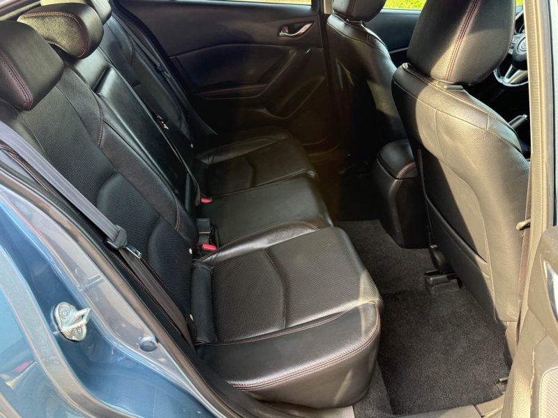 Mazda 3 2.2L Skyactiv-D 150ch Dynamique  - Clim - GPS - Révisée & Garantie 6 mois