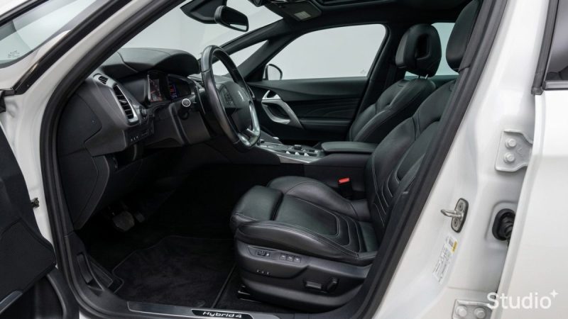 CITROËN DS5 2.0 L HDI 160 ch 2.0 L HDi 160 ch Hybrid4 AirDream Sport Chic