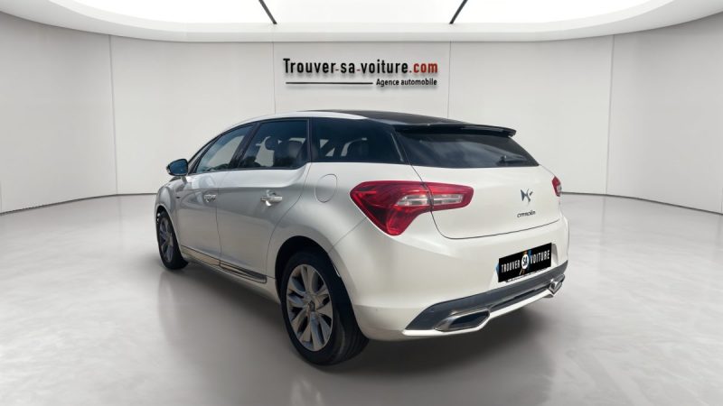 CITROËN DS5 2.0 L HDI 160 ch 2.0 L HDi 160 ch Hybrid4 AirDream Sport Chic