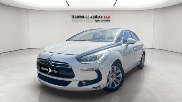 CITROËN DS5 2.0 L HDI 160 ch 2.0 L HDi 160 ch Hybrid4 AirDream Sport Chic
