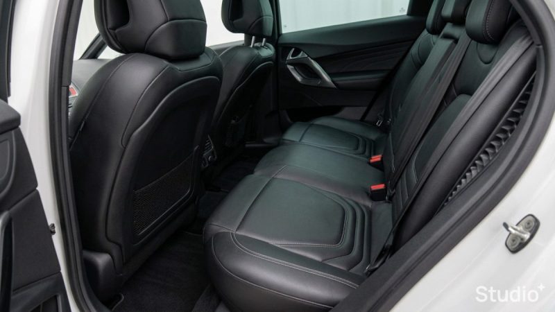 CITROËN DS5 2.0 L HDI 160 ch 2.0 L HDi 160 ch Hybrid4 AirDream Sport Chic
