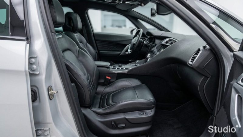 CITROËN DS5 2.0 L HDI 160 ch 2.0 L HDi 160 ch Hybrid4 AirDream Sport Chic