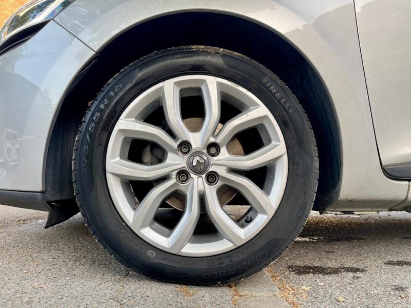 RENAULT CLIO IV 1.2 TCE 120 EDC INTENS 