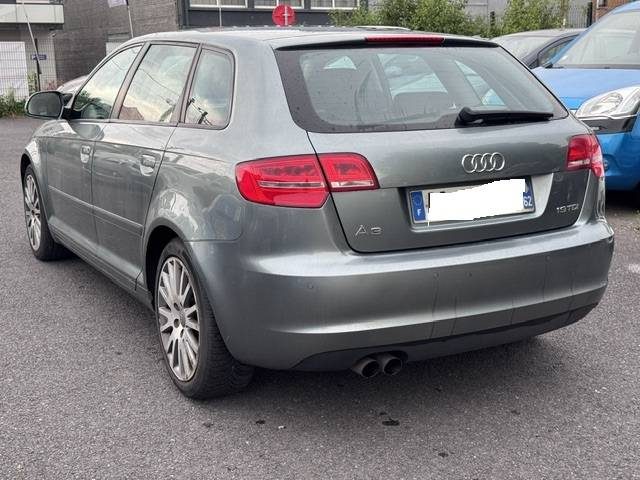 AUDI A3 8p face lifte 1.9 TDI 105  CV  2009