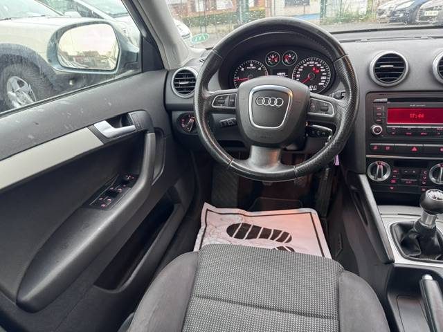 AUDI A3 8p face lifte 1.9 TDI 105  CV  2009