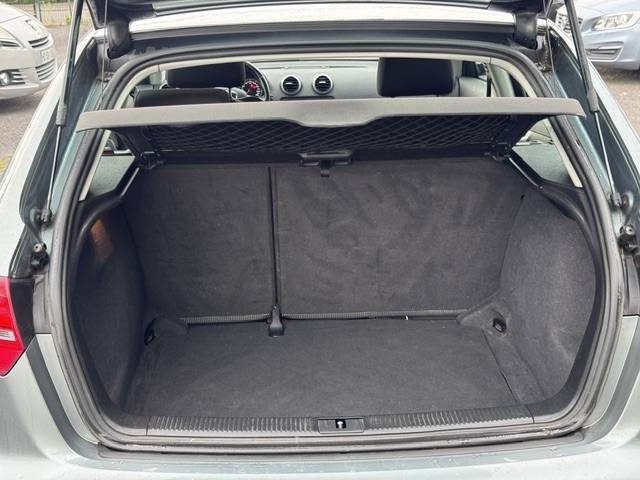 AUDI A3 8p face lifte 1.9 TDI 105  CV  2009