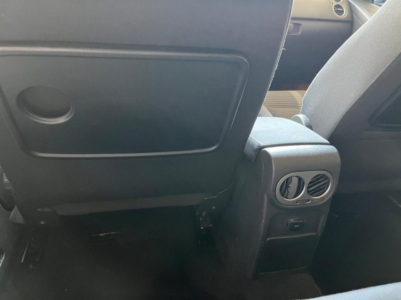 VOLKSWAGEN TIGUAN 2.0 TDI 140 4X2 SPORTLINE BLUEMOTION 2010