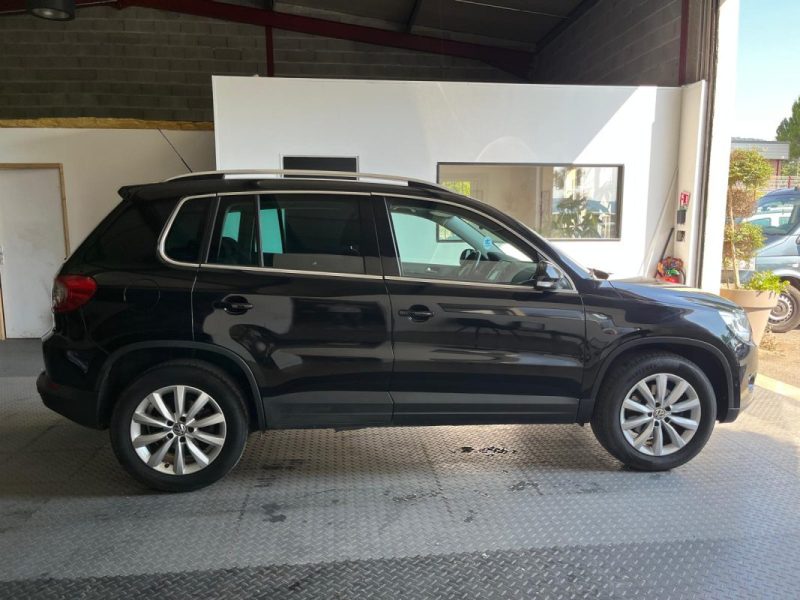 VOLKSWAGEN TIGUAN 2.0 TDI 140 4X2 SPORTLINE BLUEMOTION 2010