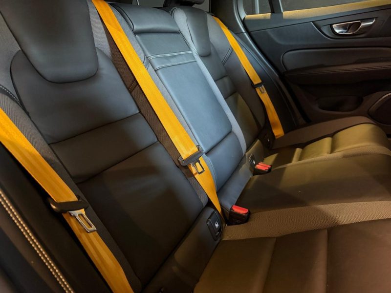 VOLVO V60 T8 TWIN ENGINE 405 POLESTAR GEARTRONIC / ENTRETIEN VOLVO  