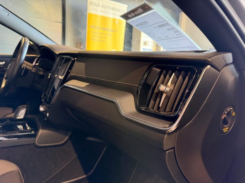VOLVO V60 T8 TWIN ENGINE 405 POLESTAR GEARTRONIC / ENTRETIEN VOLVO  