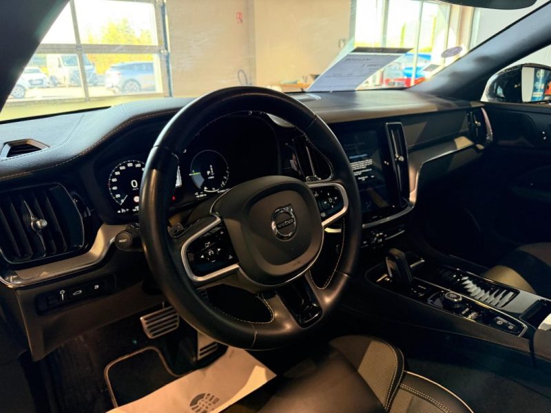 VOLVO V60 T8 TWIN ENGINE 405 POLESTAR GEARTRONIC / ENTRETIEN VOLVO  