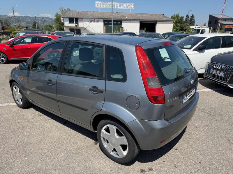 FORD FIESTA 1.6I 100CH CLIM GARANTIE
