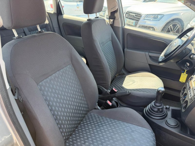 FORD FIESTA 1.6I 100CH CLIM GARANTIE