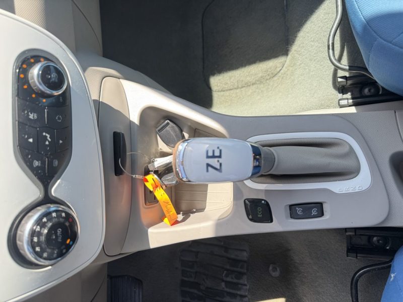 RENAULT ZOE Z.E LIFE 2014