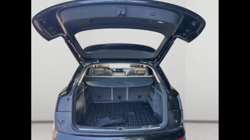 AUDI Q5 2.0 L TDI 190 ch QUATTRO S TRONIC TOTI OUVRANT