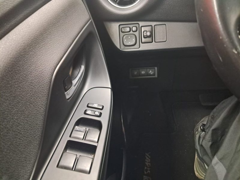 TOYOTA YARIS GR SPORT 100cv HYBRIDE/1 ERE MAIN/TVA RECUPERABLE
