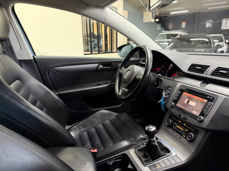 VOLKSWAGEN PASSAT B7 SW BREAK 1.4 TSI MULTIFUEL 160 2011