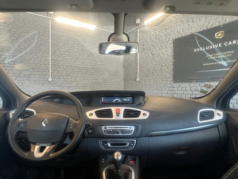 RENAULT GRAND SCENIC III 1.9DCI 130CH 