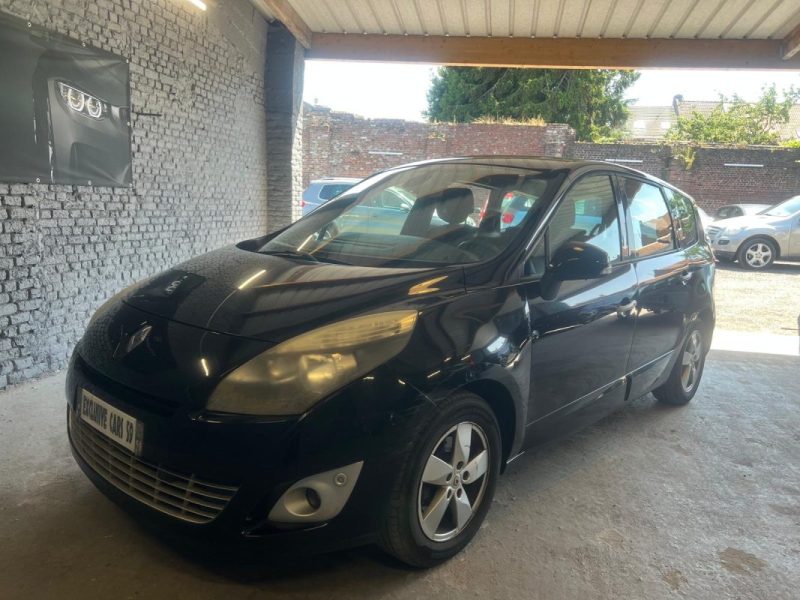 RENAULT GRAND SCENIC III 1.9DCI 130CH 