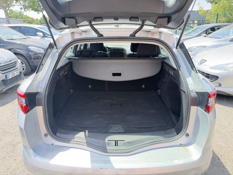 RENAULT MEGANE IV ESTATE 1.5 DCI 110 cv - GARANTIE 12 mois - Boite Automatique