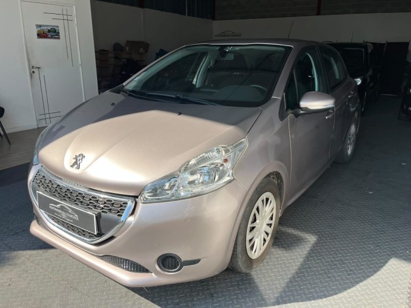 PEUGEOT 208 1.6 HDI 2012