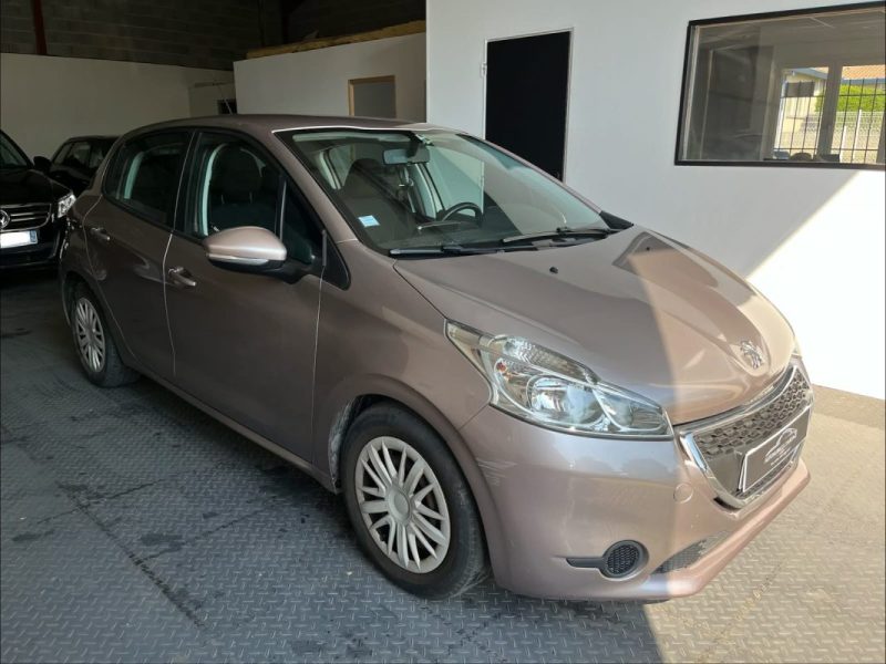 PEUGEOT 208 1.6 HDI 2012
