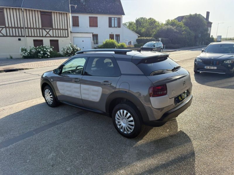 Citroën C4 Cactus 1.6 E-HDi 100Ch ETG6 Shine