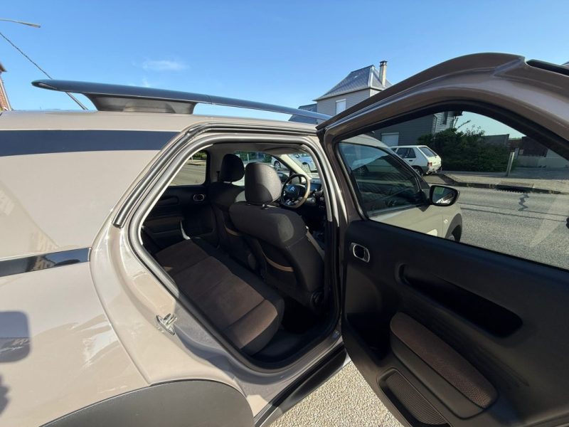 Citroën C4 Cactus 1.6 E-HDi 100Ch ETG6 Shine