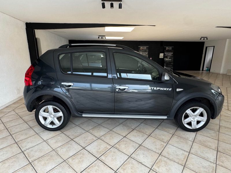 DACIA SANDERO 1.6 87CV STEPWAY - Distribution Neuve - Garantie 12 mois ou 15.000km - CT OK